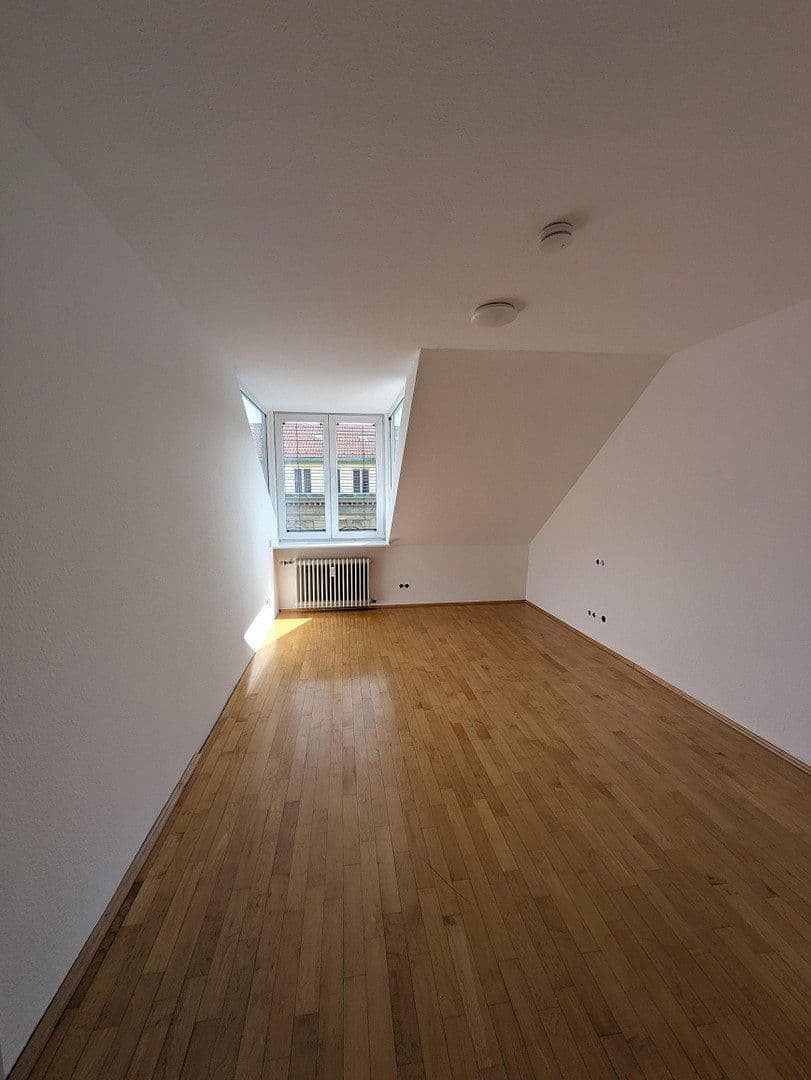 Pronájem bytu 5+1 129 m², Stuttgart West, Bádensko-Württembersko Pronájem bytu 5+1 129 m², Stuttgart West, Bádensko-Württembersko