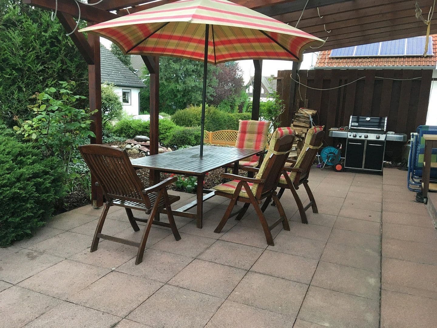 Prodej domu 298 m², pozemek 664 m², Büttelborn, Hessen Prodej domu 298 m², pozemek 664 m², Büttelborn, Hessen