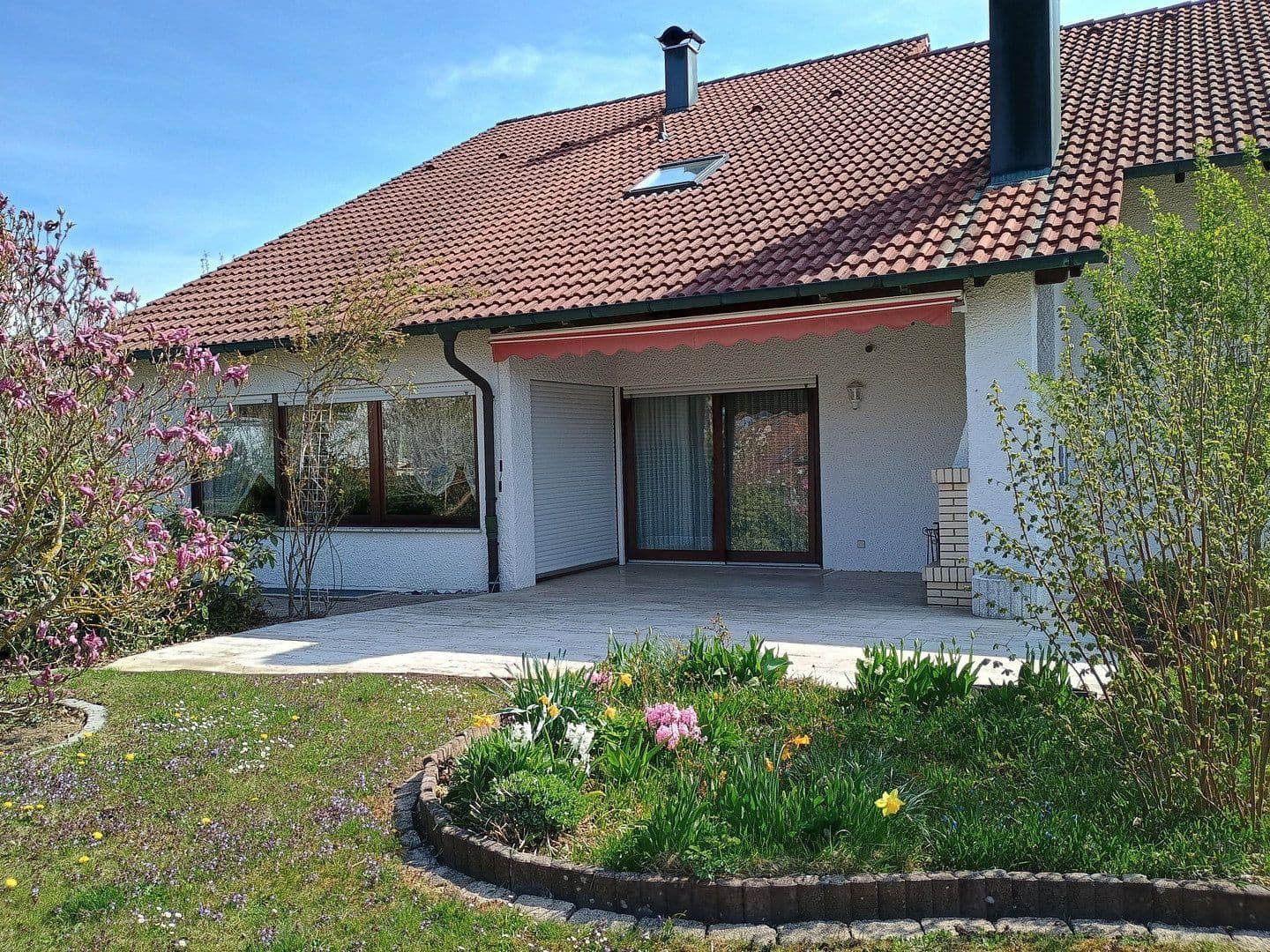 Prodej domu 255 m², pozemek 894 m², Hüttlingen, Bádensko-Württembersko Prodej domu 255 m², pozemek 894 m², Hüttlingen, Bádensko-Württembersko