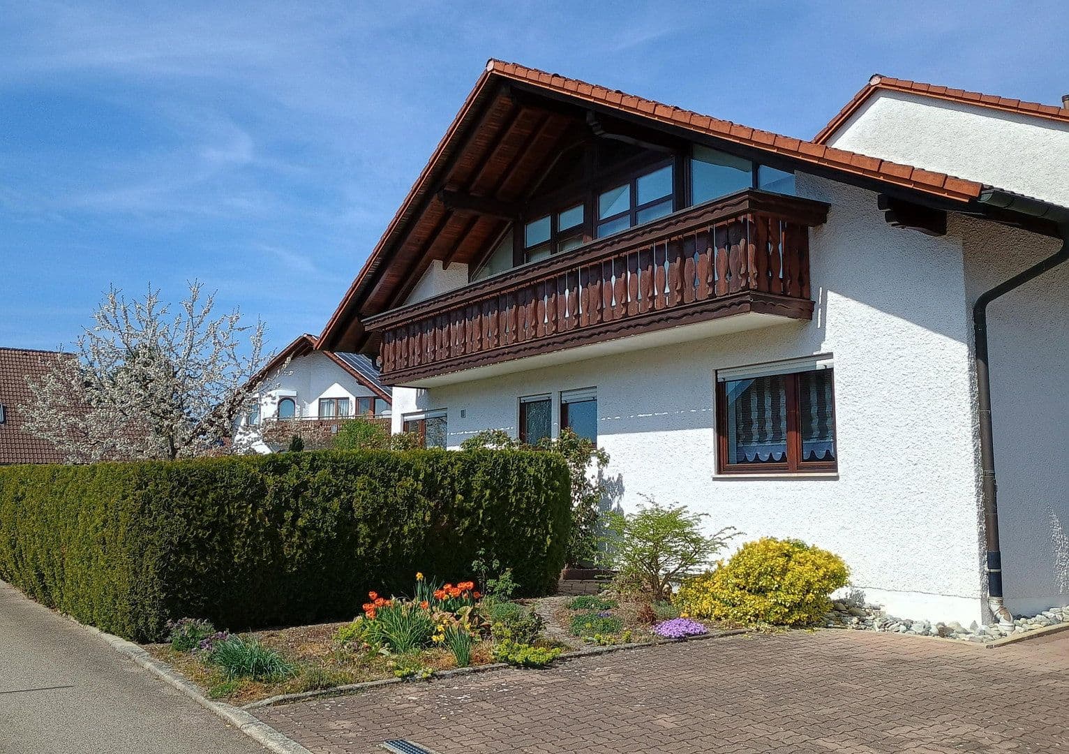 Prodej domu 255 m², pozemek 894 m², Hüttlingen, Bádensko-Württembersko Prodej domu 255 m², pozemek 894 m², Hüttlingen, Bádensko-Württembersko