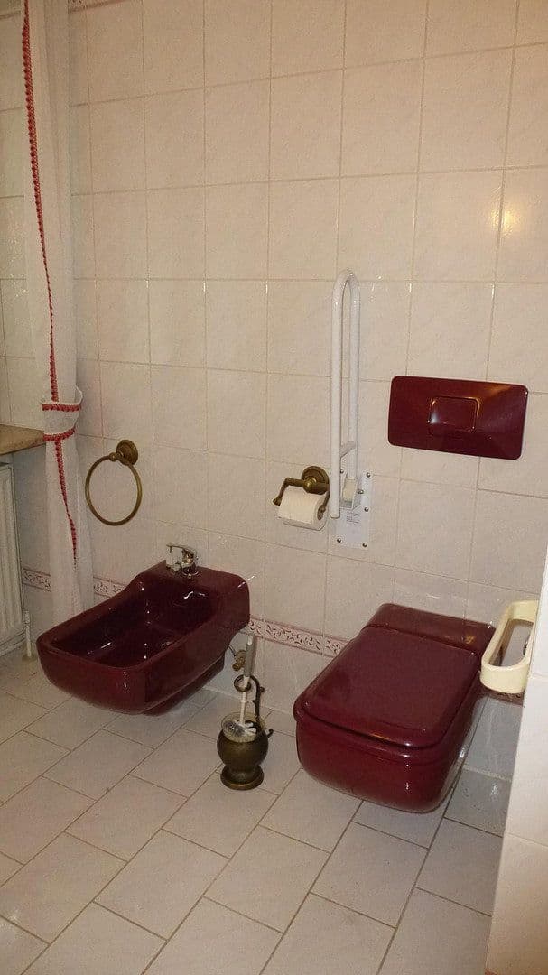 Prodej domu 255 m², pozemek 894 m², Hüttlingen, Bádensko-Württembersko Prodej domu 255 m², pozemek 894 m², Hüttlingen, Bádensko-Württembersko