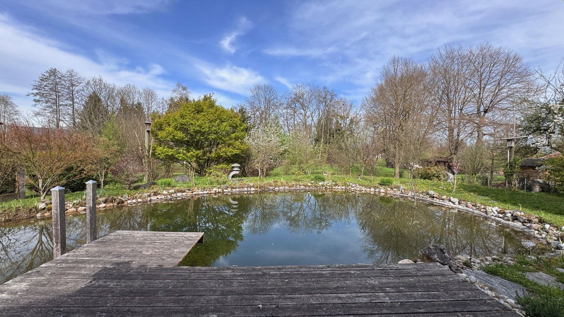 Prodej pozemku 1.862 m², Baugrundstück 1862qm, Grosskarolinenfeld, Bavorsko Prodej pozemku 1.862 m², Baugrundstück 1862qm, Grosskarolinenfeld, Bavorsko