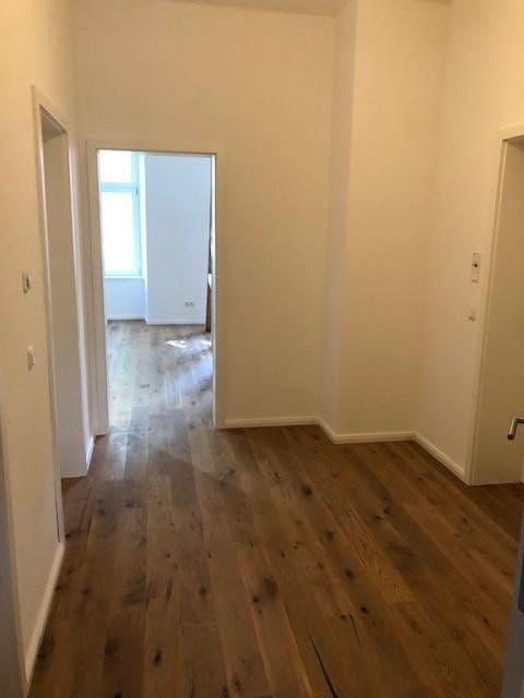 Pronájem bytu 3+1 123 m², Kaiserstrasse 118, Friedberg (Hessen), Hessen Pronájem bytu 3+1 123 m², Kaiserstrasse 118, Friedberg (Hessen), Hessen