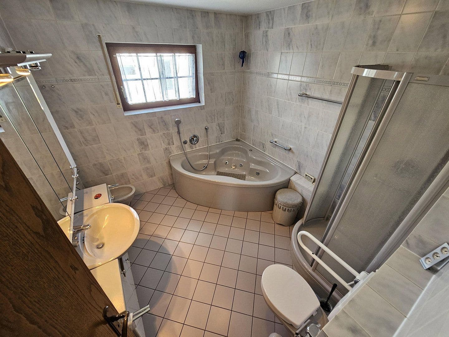 Prodej domu 126 m², pozemek 992 m², Egelsbach, Hessen Prodej domu 126 m², pozemek 992 m², Egelsbach, Hessen