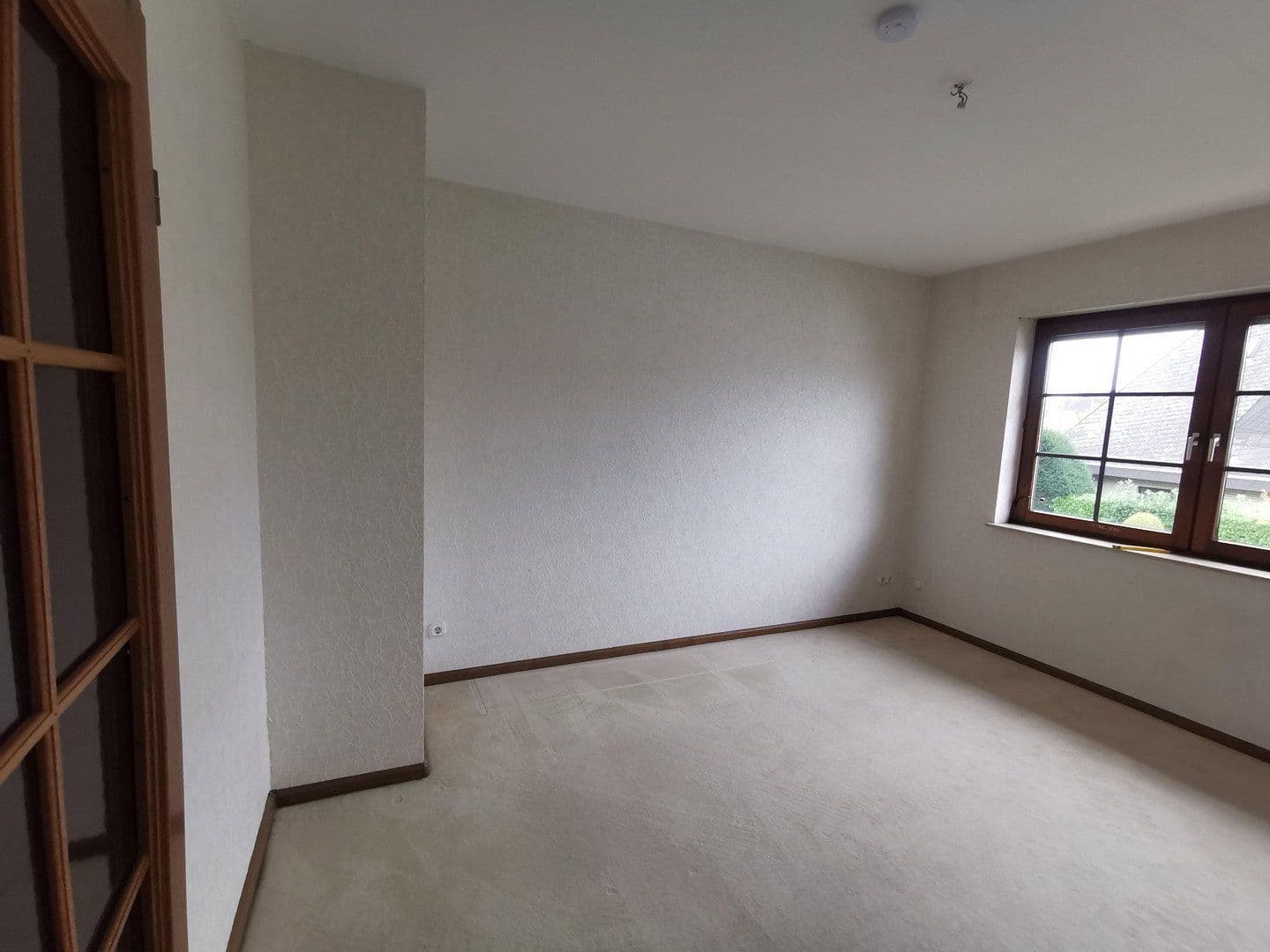 Prodej domu 126 m², pozemek 992 m², Egelsbach, Hessen Prodej domu 126 m², pozemek 992 m², Egelsbach, Hessen