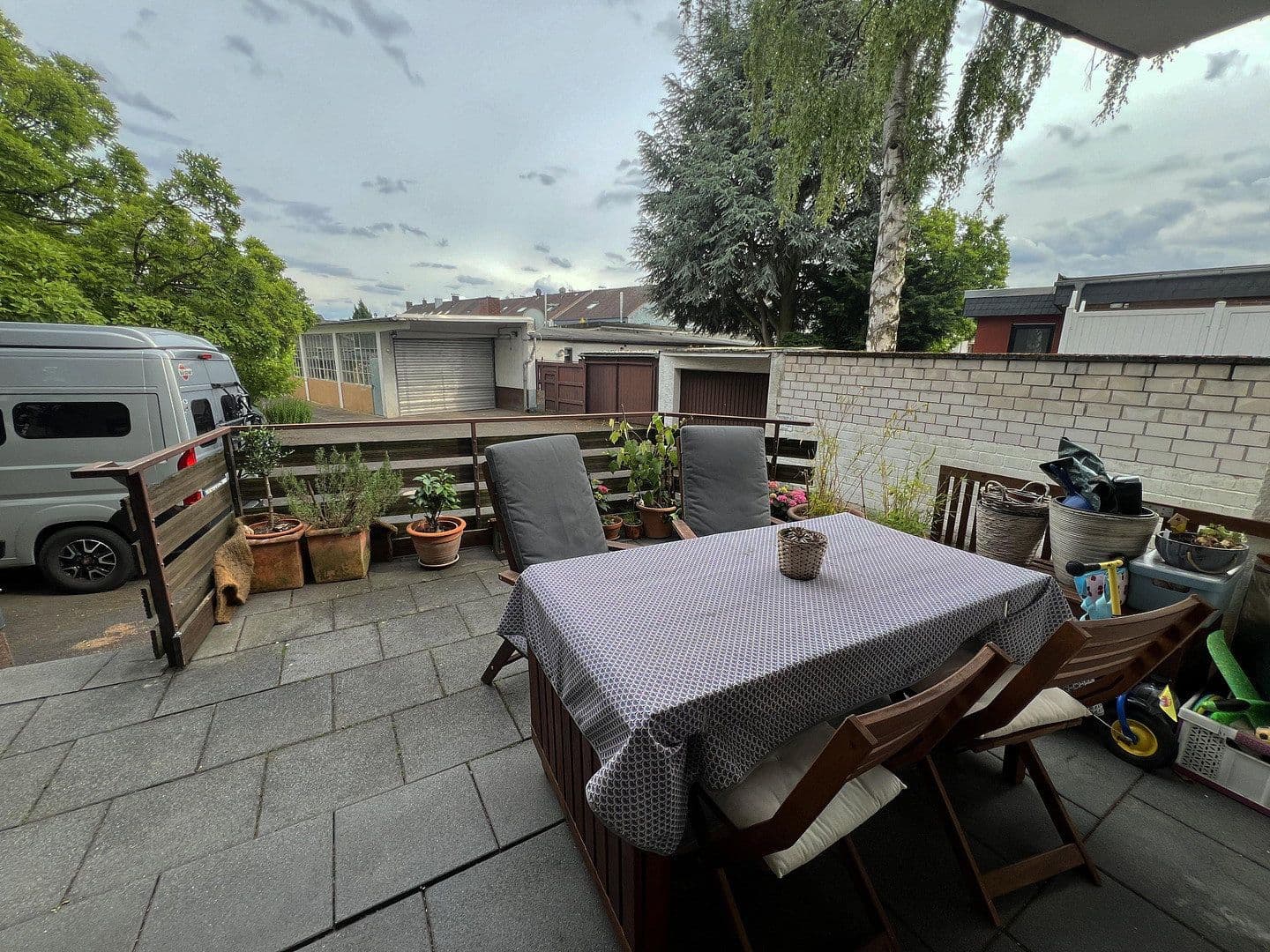 Pronájem bytu 4+kk 130 m², Gartenweg 6, Köln, Severní Porýní-Vestfálsko Pronájem bytu 4+kk 130 m², Gartenweg 6, Köln, Severní Porýní-Vestfálsko