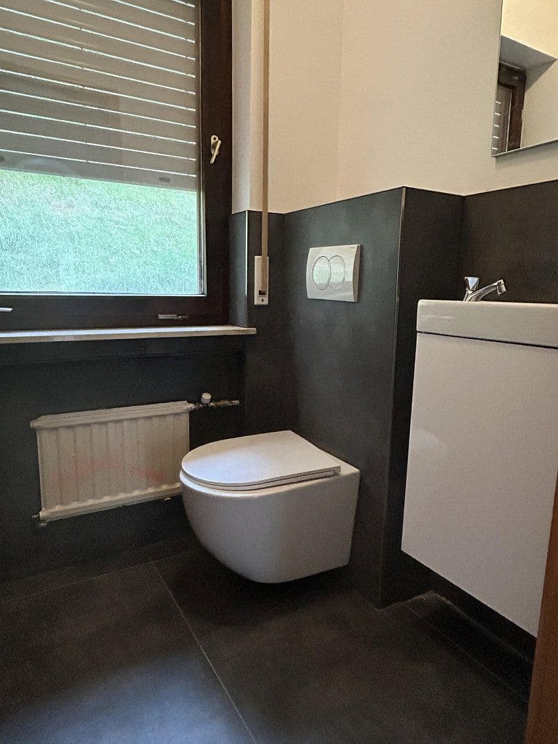 Pronájem bytu 4+1 142 m², Hirschhorn, Hessen Pronájem bytu 4+1 142 m², Hirschhorn, Hessen