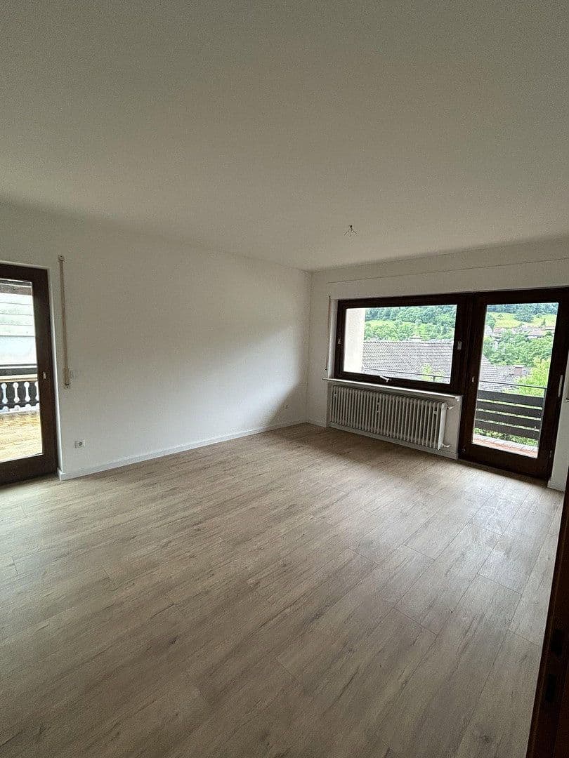 Pronájem bytu 4+1 142 m², Hirschhorn, Hessen Pronájem bytu 4+1 142 m², Hirschhorn, Hessen
