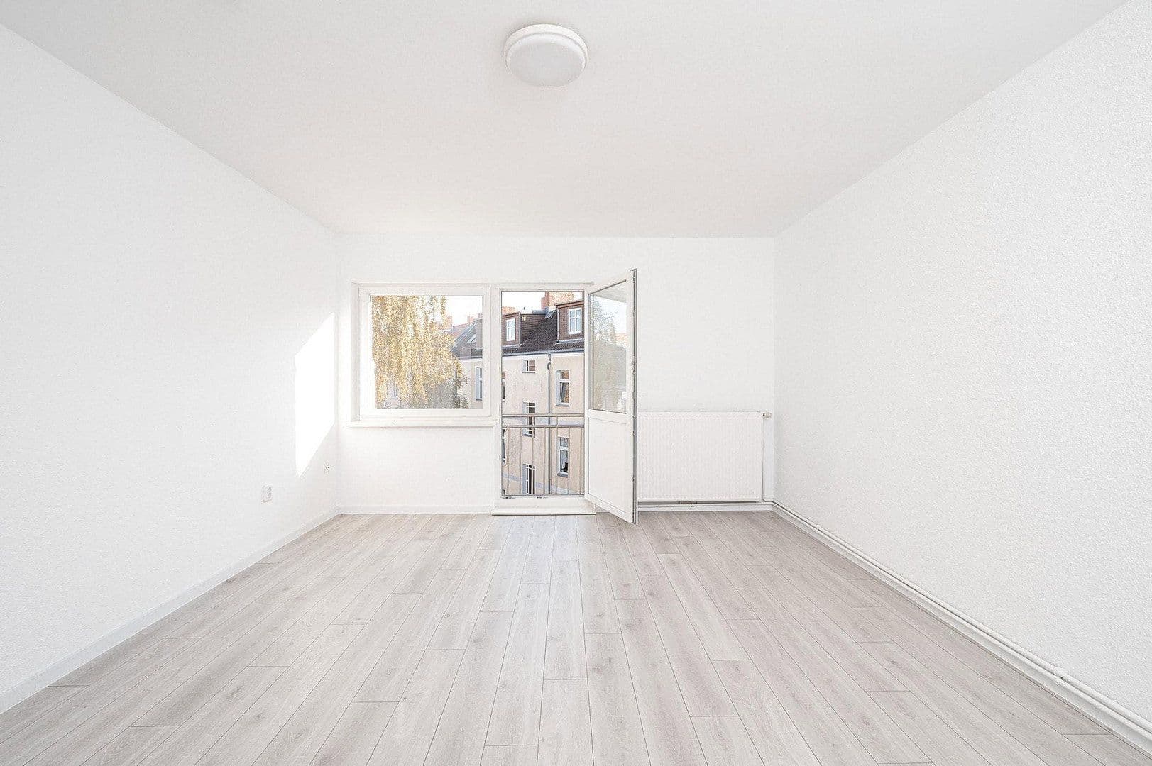 Prodej bytu 3+1 62 m², Peter-Vischer-Straße 4, Berlin, Berlín Prodej bytu 3+1 62 m², Peter-Vischer-Straße 4, Berlin, Berlín