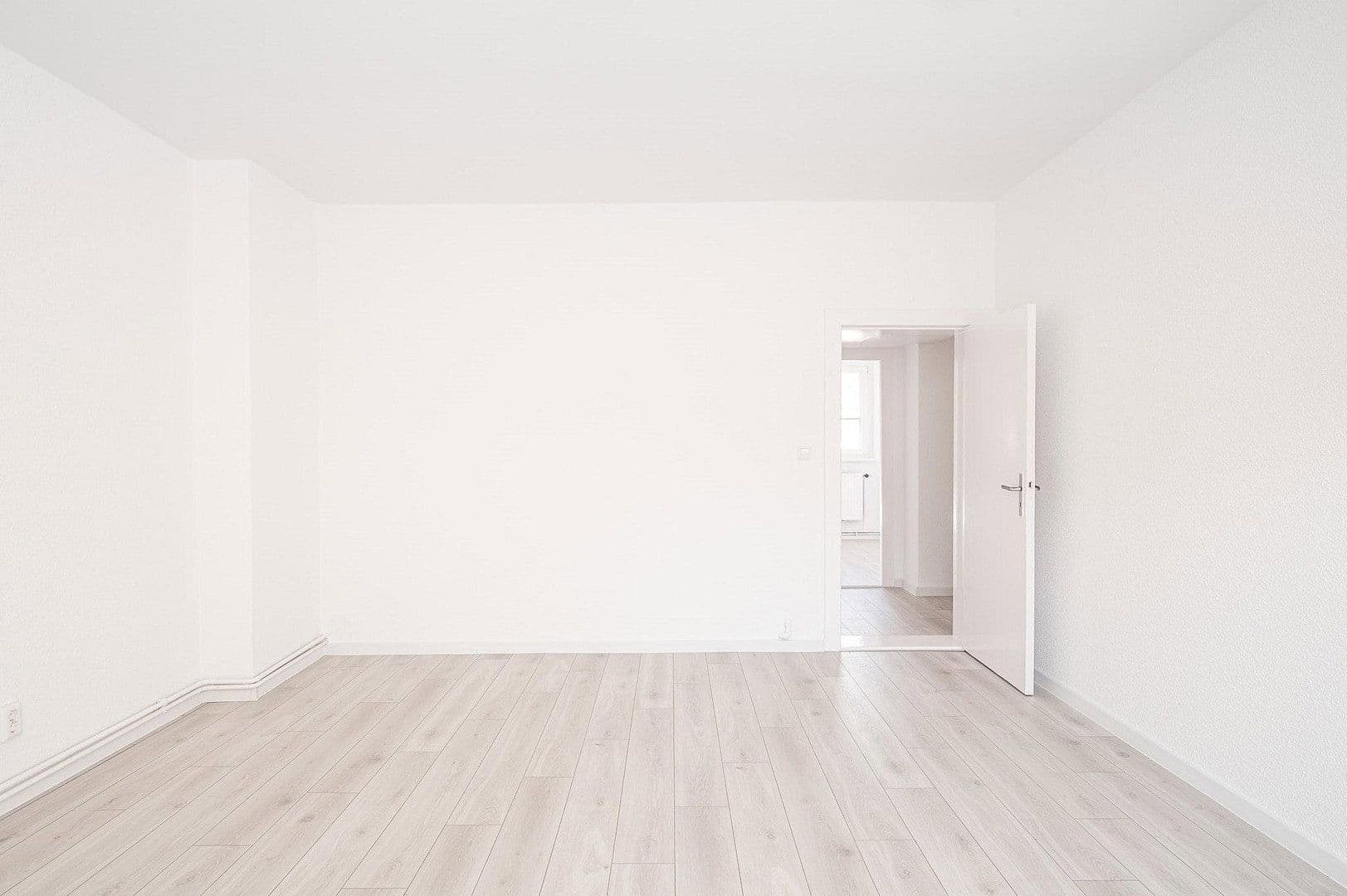 Prodej bytu 3+1 62 m², Peter-Vischer-Straße 4, Berlin, Berlín Prodej bytu 3+1 62 m², Peter-Vischer-Straße 4, Berlin, Berlín