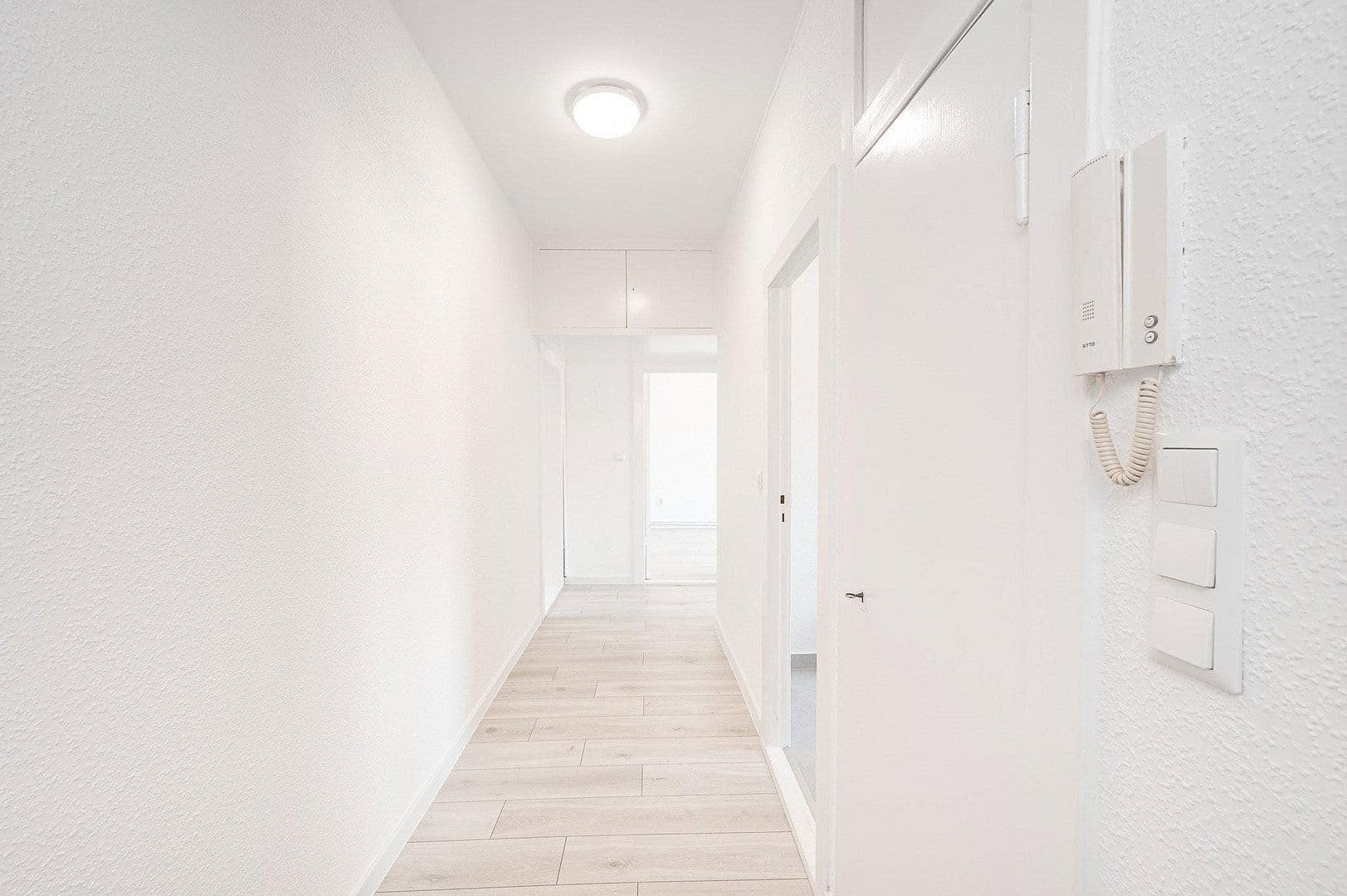 Prodej bytu 3+1 62 m², Peter-Vischer-Straße 4, Berlin, Berlín Prodej bytu 3+1 62 m², Peter-Vischer-Straße 4, Berlin, Berlín