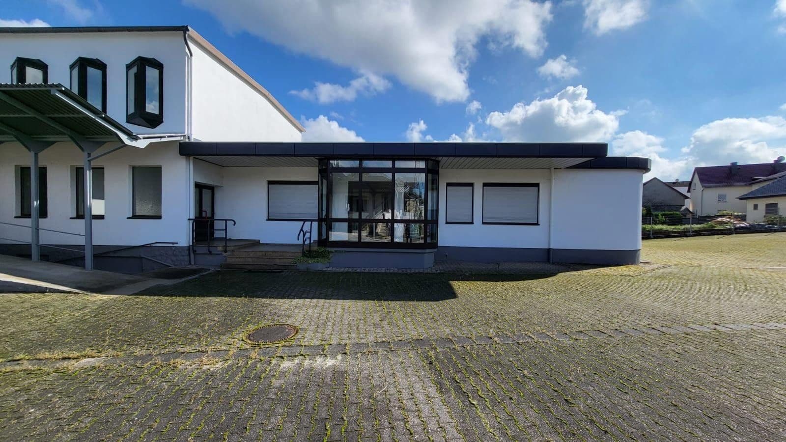 Pronájem nebytového prostoru 1.000 m², Weilburg, Hessen Pronájem nebytového prostoru 1.000 m², Weilburg, Hessen