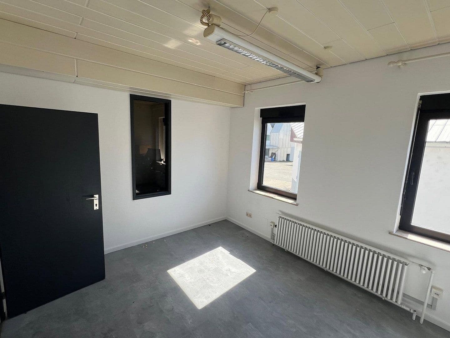 Pronájem nebytového prostoru 1.000 m², Weilburg, Hessen Pronájem nebytového prostoru 1.000 m², Weilburg, Hessen