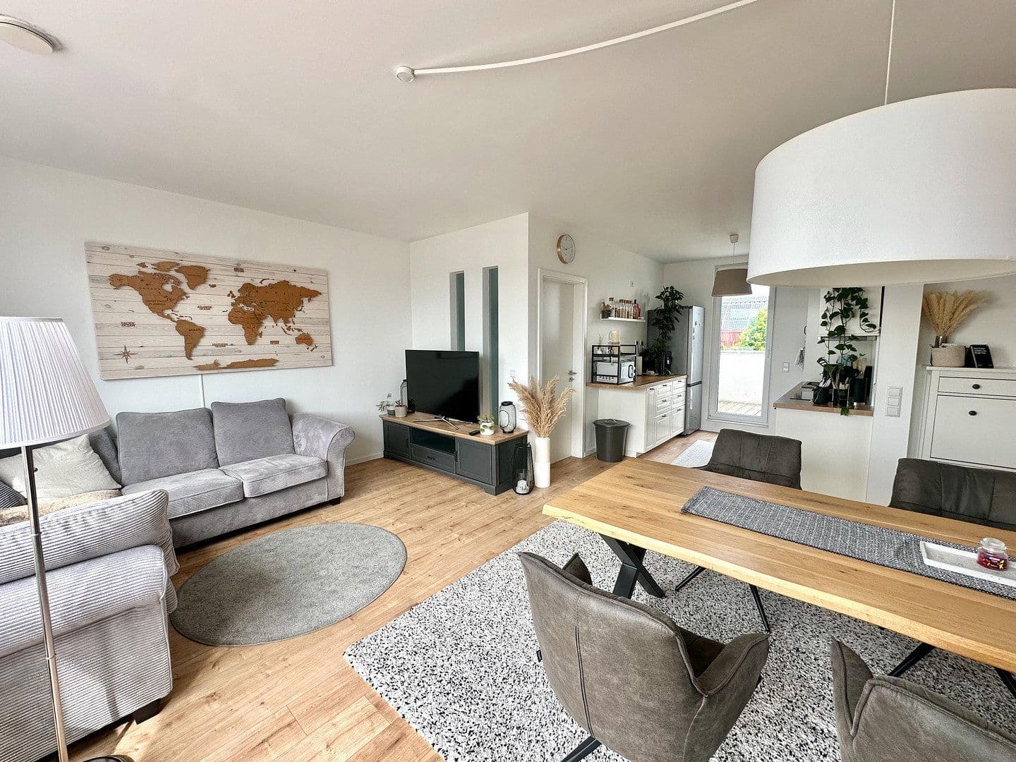Pronájem bytu 2+1 77 m², Lise-Meitner Straße 7, Hildesheim, Dolní Sasko Pronájem bytu 2+1 77 m², Lise-Meitner Straße 7, Hildesheim, Dolní Sasko
