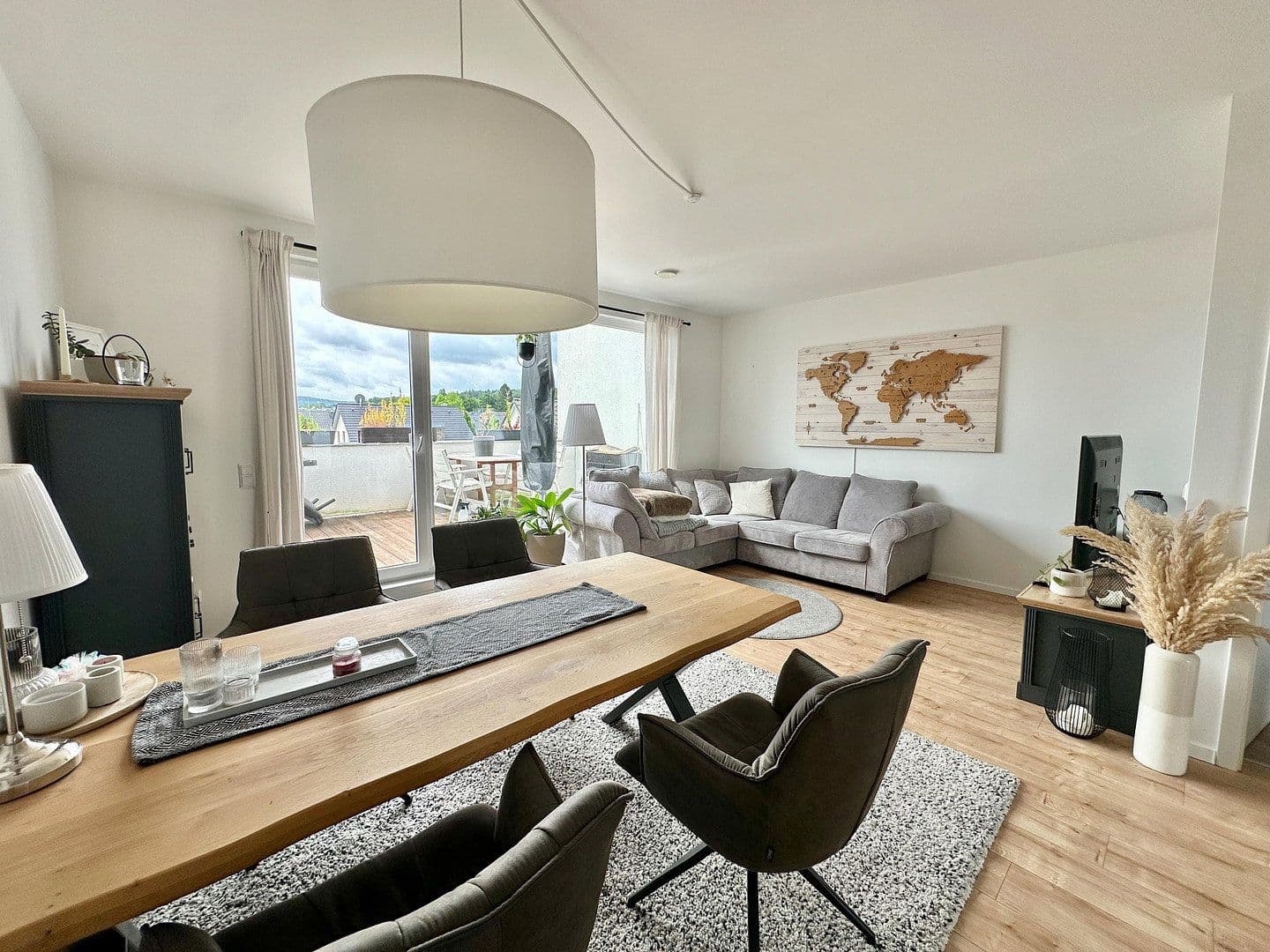 Pronájem bytu 2+1 77 m², Lise-Meitner Straße 7, Hildesheim, Dolní Sasko Pronájem bytu 2+1 77 m², Lise-Meitner Straße 7, Hildesheim, Dolní Sasko