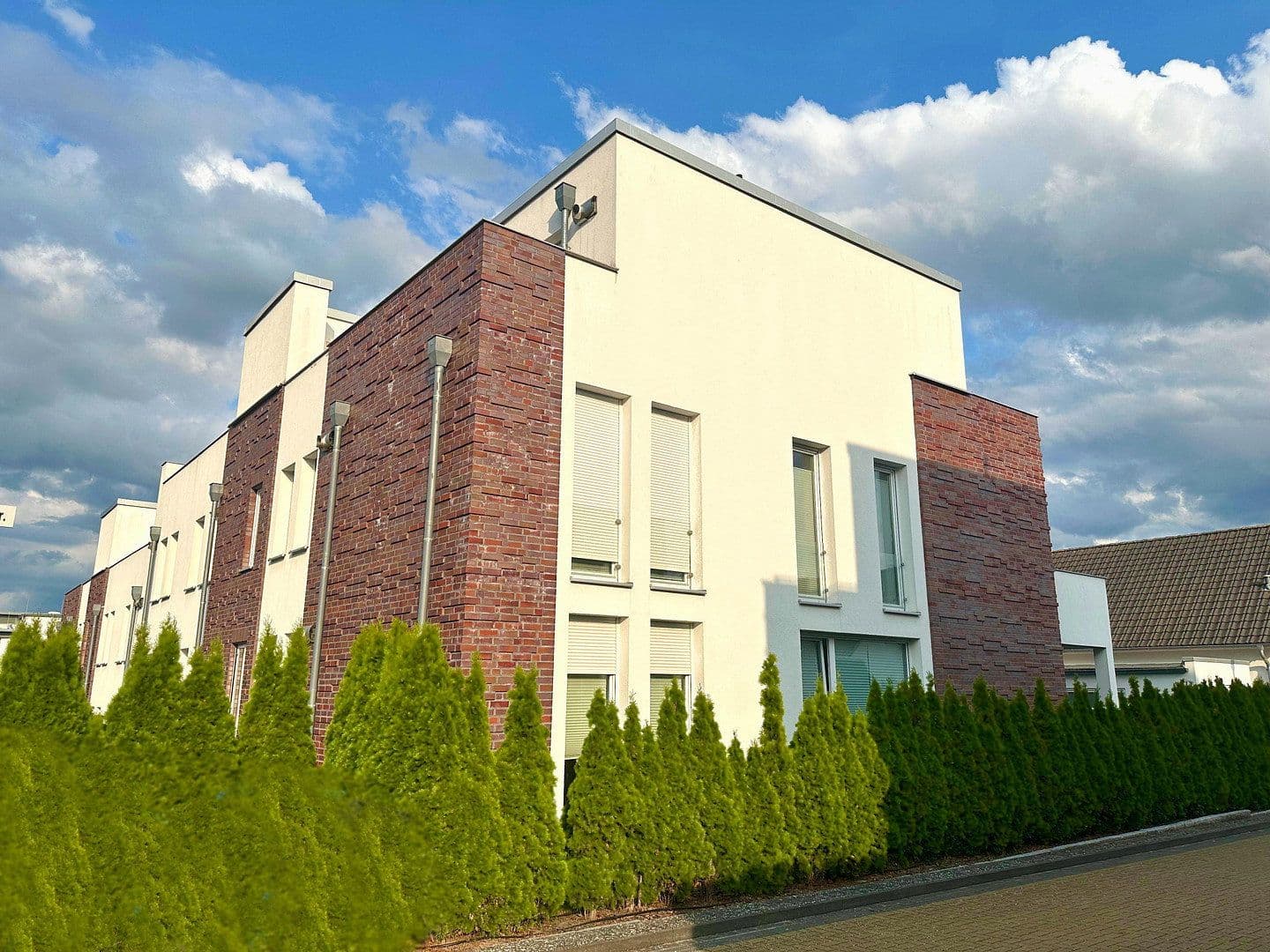 Pronájem bytu 2+1 77 m², Lise-Meitner Straße 7, Hildesheim, Dolní Sasko Pronájem bytu 2+1 77 m², Lise-Meitner Straße 7, Hildesheim, Dolní Sasko
