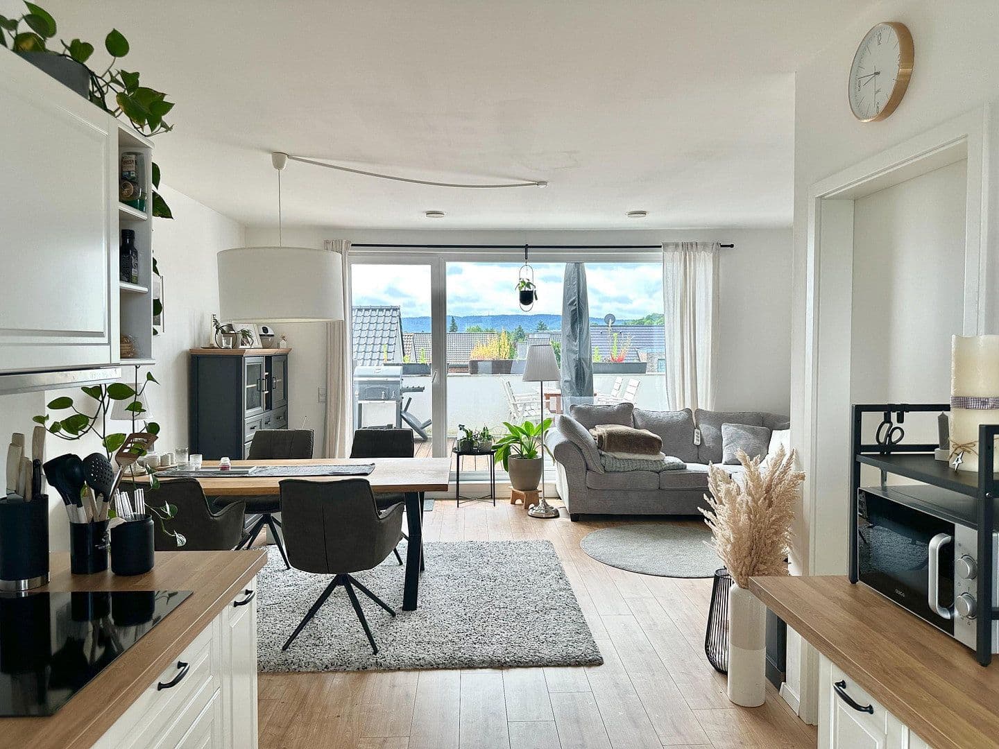 Pronájem bytu 2+1 77 m², Lise-Meitner Straße 7, Hildesheim, Dolní Sasko Pronájem bytu 2+1 77 m², Lise-Meitner Straße 7, Hildesheim, Dolní Sasko