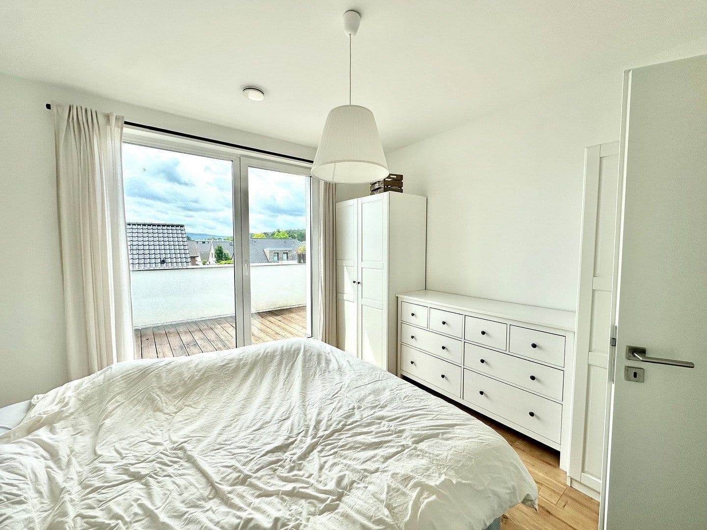 Pronájem bytu 2+1 77 m², Lise-Meitner Straße 7, Hildesheim, Dolní Sasko Pronájem bytu 2+1 77 m², Lise-Meitner Straße 7, Hildesheim, Dolní Sasko