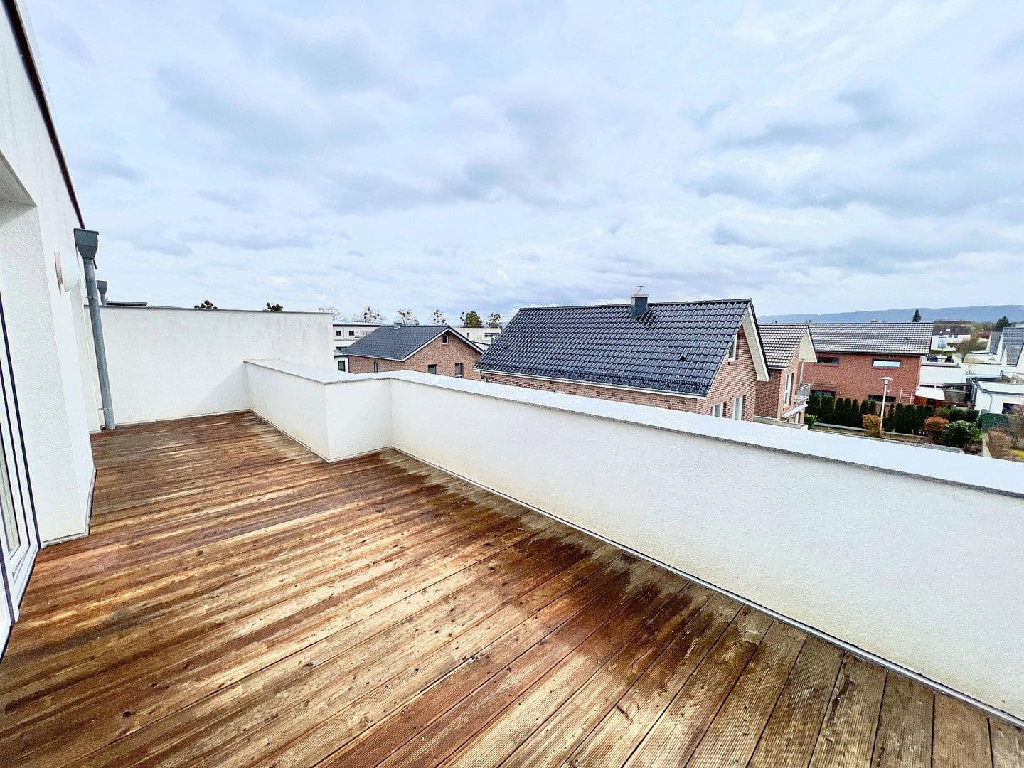 Pronájem bytu 2+1 77 m², Lise-Meitner Straße 7, Hildesheim, Dolní Sasko Pronájem bytu 2+1 77 m², Lise-Meitner Straße 7, Hildesheim, Dolní Sasko