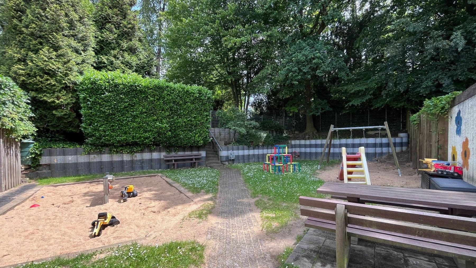 Prodej domu 140 m², pozemek 155 m², Bergisch Gladbach, Severní Porýní-Vestfálsko Prodej domu 140 m², pozemek 155 m², Bergisch Gladbach, Severní Porýní-Vestfálsko