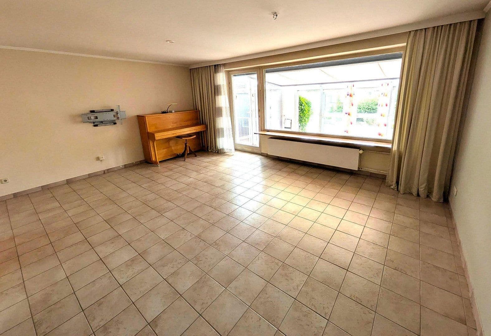 Pronájem domu 135 m², pozemek 147 m², Stein, Bavorsko Pronájem domu 135 m², pozemek 147 m², Stein, Bavorsko