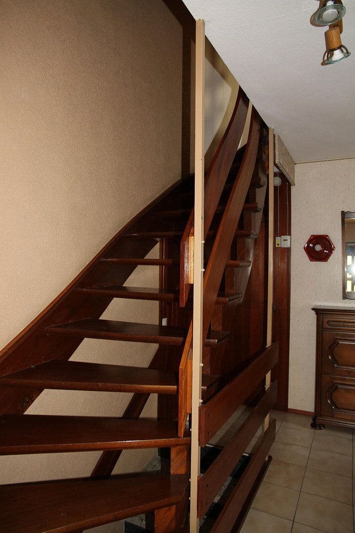 Prodej domu 161 m², pozemek 504 m², Bruchköbel, Hessen Prodej domu 161 m², pozemek 504 m², Bruchköbel, Hessen