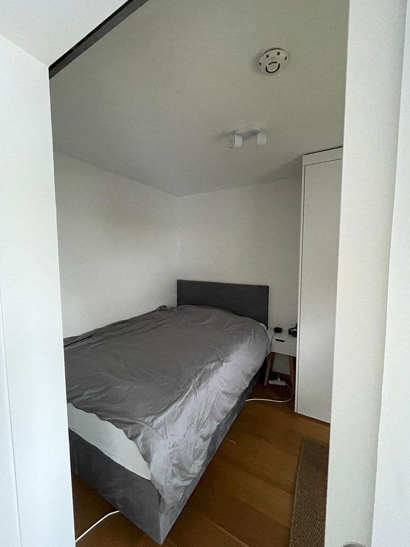Pronájem bytu 2+1 34 m², Kiefernstrasse 25, München, Bavorsko Pronájem bytu 2+1 34 m², Kiefernstrasse 25, München, Bavorsko