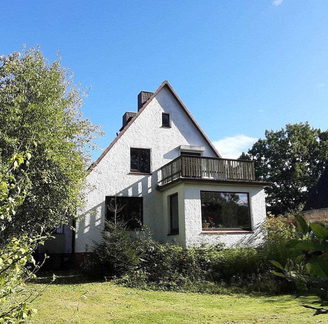 Prodej domu 114 m², pozemek 1.214 m², Ohlstedter Straße 32, Hamburg, Hamburg Prodej domu 114 m², pozemek 1.214 m², Ohlstedter Straße 32, Hamburg, Hamburg
