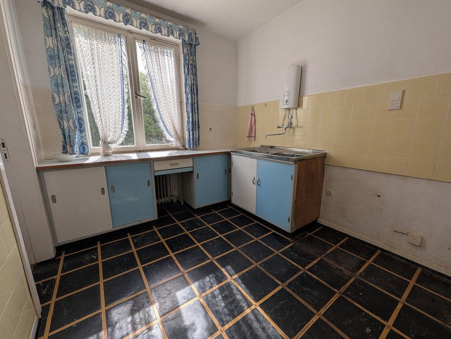 Prodej domu 114 m², pozemek 1.214 m², Ohlstedter Straße 32, Hamburg, Hamburg Prodej domu 114 m², pozemek 1.214 m², Ohlstedter Straße 32, Hamburg, Hamburg