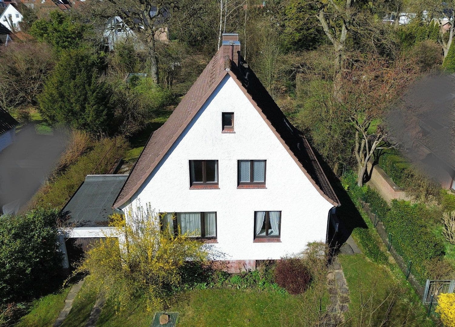 Prodej domu 114 m², pozemek 1.214 m², Ohlstedter Straße 32, Hamburg, Hamburg Prodej domu 114 m², pozemek 1.214 m², Ohlstedter Straße 32, Hamburg, Hamburg