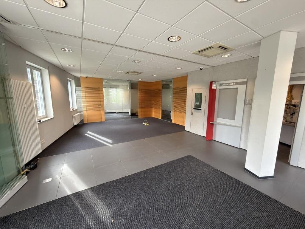 Pronájem kanceláře 108 m², Am Burger Platz 1, Kirchzarten, Bádensko-Württembersko Pronájem kanceláře 108 m², Am Burger Platz 1, Kirchzarten, Bádensko-Württembersko