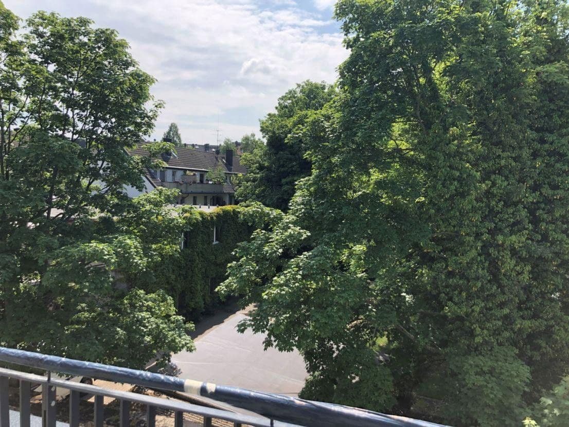 Pronájem domu 150 m², pozemek 100 m², Düsseldorf, Severní Porýní-Vestfálsko Pronájem domu 150 m², pozemek 100 m², Düsseldorf, Severní Porýní-Vestfálsko