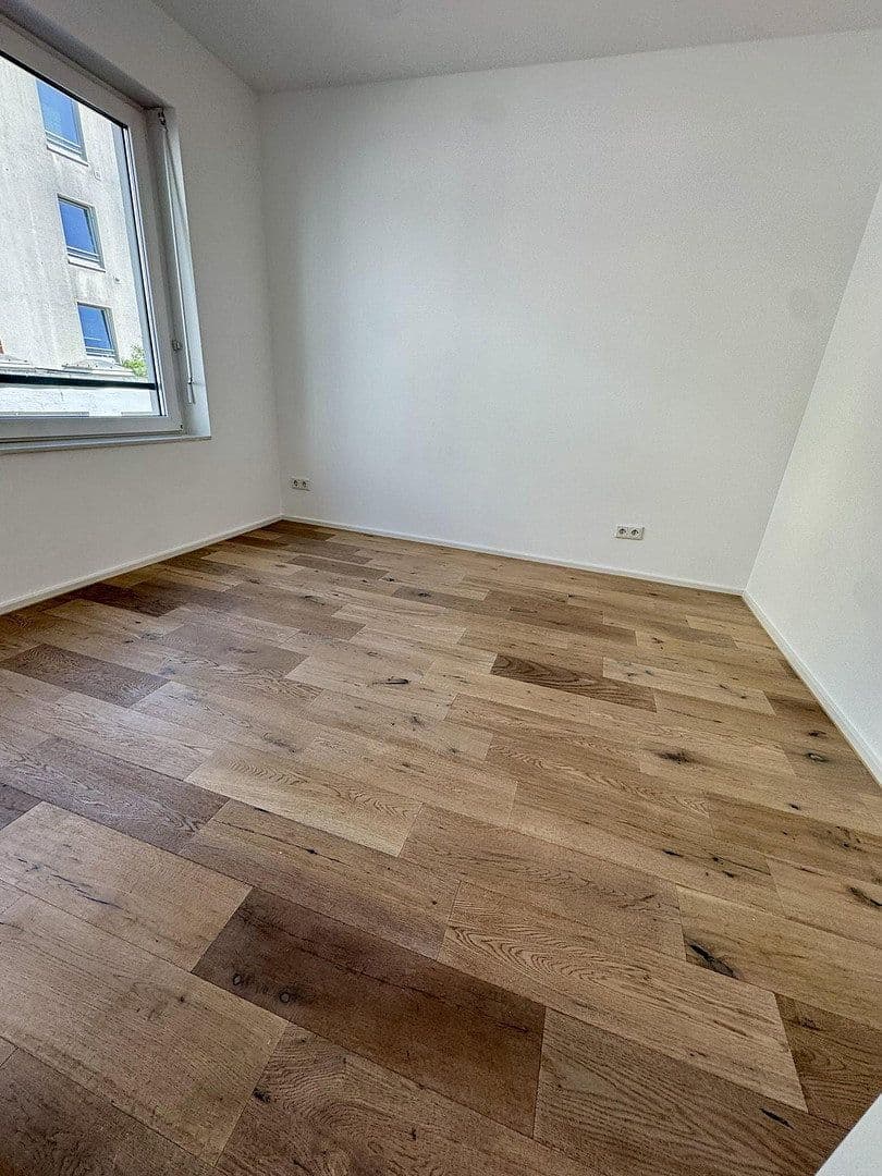 Pronájem domu 150 m², pozemek 100 m², Düsseldorf, Severní Porýní-Vestfálsko Pronájem domu 150 m², pozemek 100 m², Düsseldorf, Severní Porýní-Vestfálsko