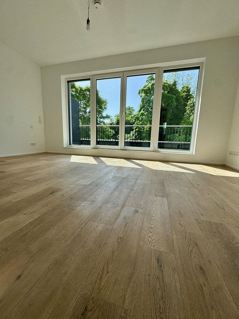Pronájem domu 150 m², pozemek 100 m², Düsseldorf, Severní Porýní-Vestfálsko Pronájem domu 150 m², pozemek 100 m², Düsseldorf, Severní Porýní-Vestfálsko