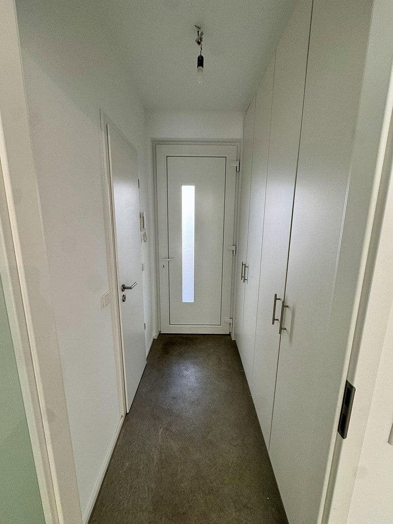 Pronájem domu 150 m², pozemek 100 m², Düsseldorf, Severní Porýní-Vestfálsko Pronájem domu 150 m², pozemek 100 m², Düsseldorf, Severní Porýní-Vestfálsko