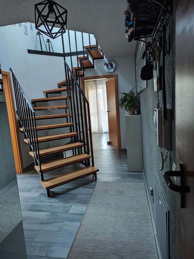 Prodej bytu 5+1 110 m², Europastr. 37, Spaichingen, Bádensko-Württembersko Prodej bytu 5+1 110 m², Europastr. 37, Spaichingen, Bádensko-Württembersko