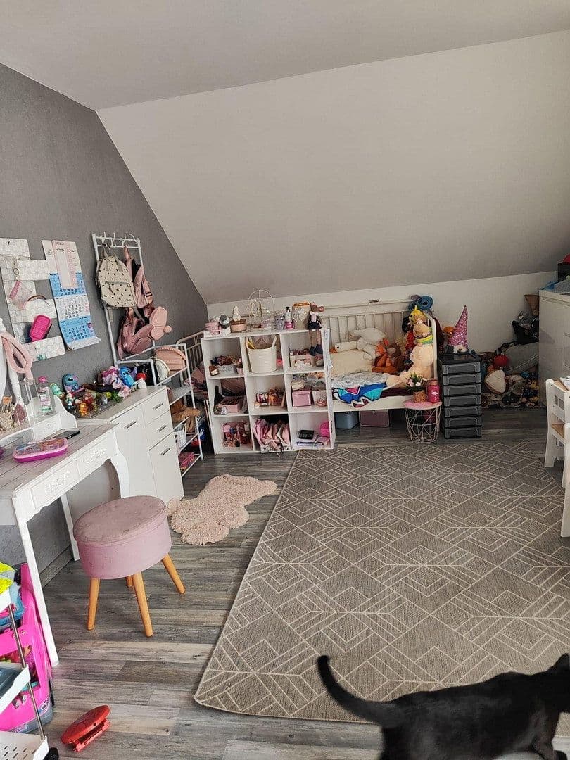 Prodej bytu 5+1 110 m², Europastr. 37, Spaichingen, Bádensko-Württembersko Prodej bytu 5+1 110 m², Europastr. 37, Spaichingen, Bádensko-Württembersko