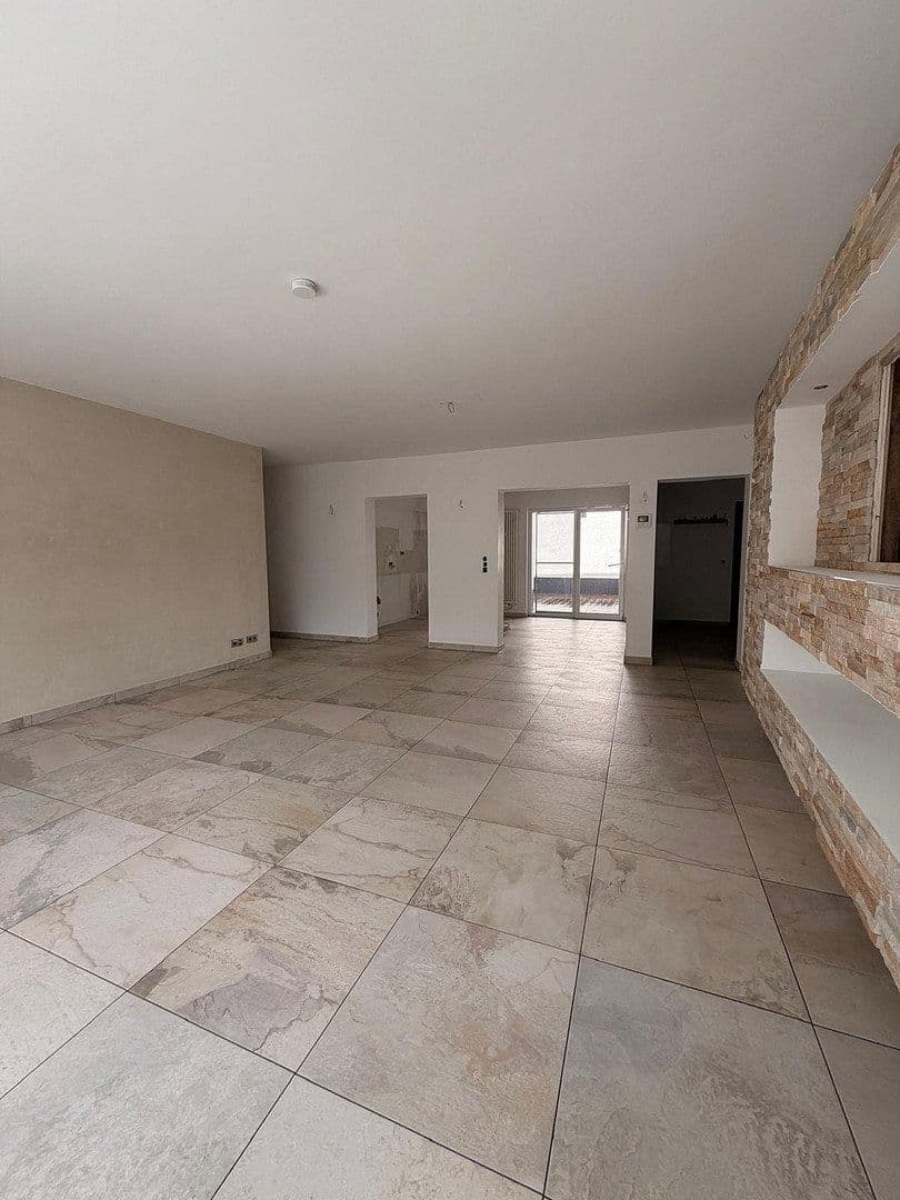 Pronájem bytu 3+1 131 m², Pulheim, Severní Porýní-Vestfálsko Pronájem bytu 3+1 131 m², Pulheim, Severní Porýní-Vestfálsko
