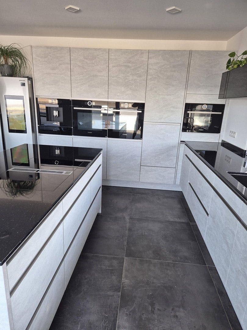 Prodej domu 245 m², pozemek 790 m², Bad Bellingen, Bádensko-Württembersko Prodej domu 245 m², pozemek 790 m², Bad Bellingen, Bádensko-Württembersko