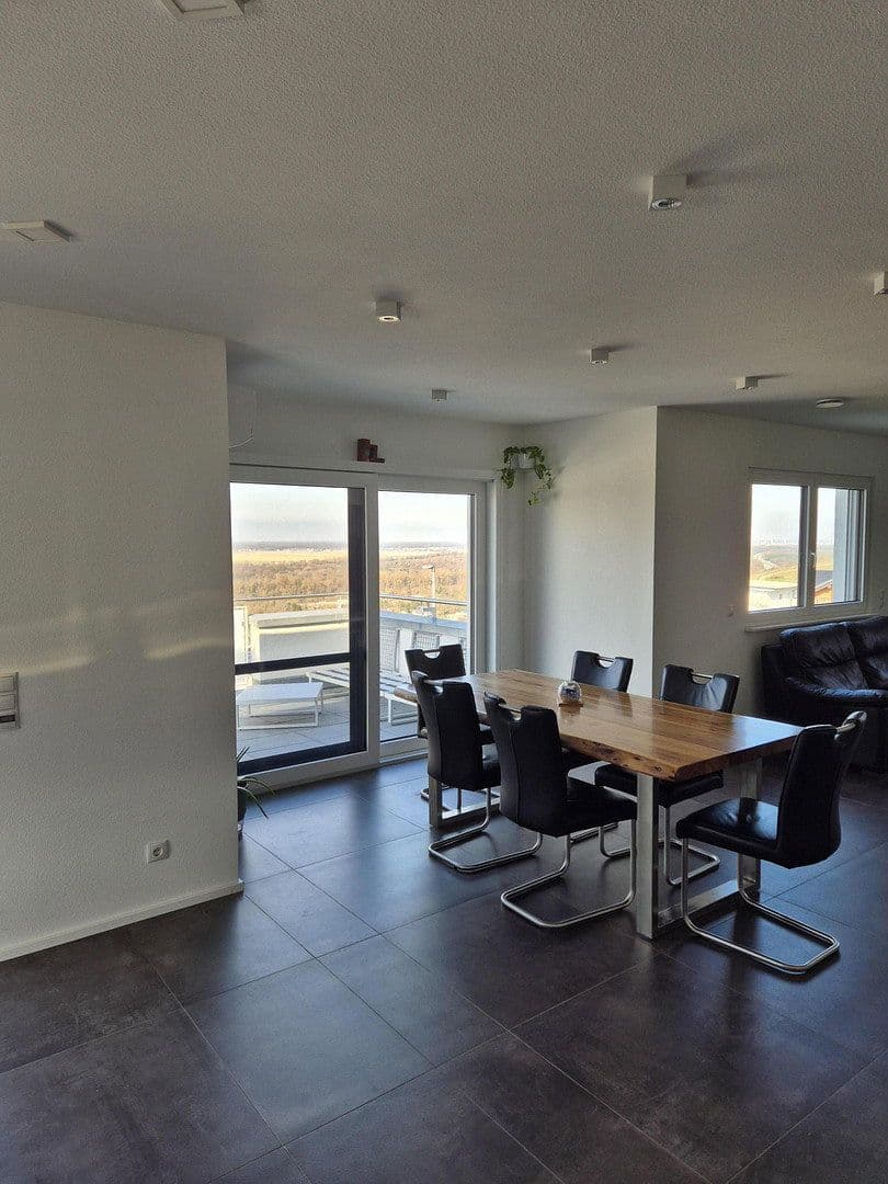 Prodej domu 245 m², pozemek 790 m², Bad Bellingen, Bádensko-Württembersko Prodej domu 245 m², pozemek 790 m², Bad Bellingen, Bádensko-Württembersko