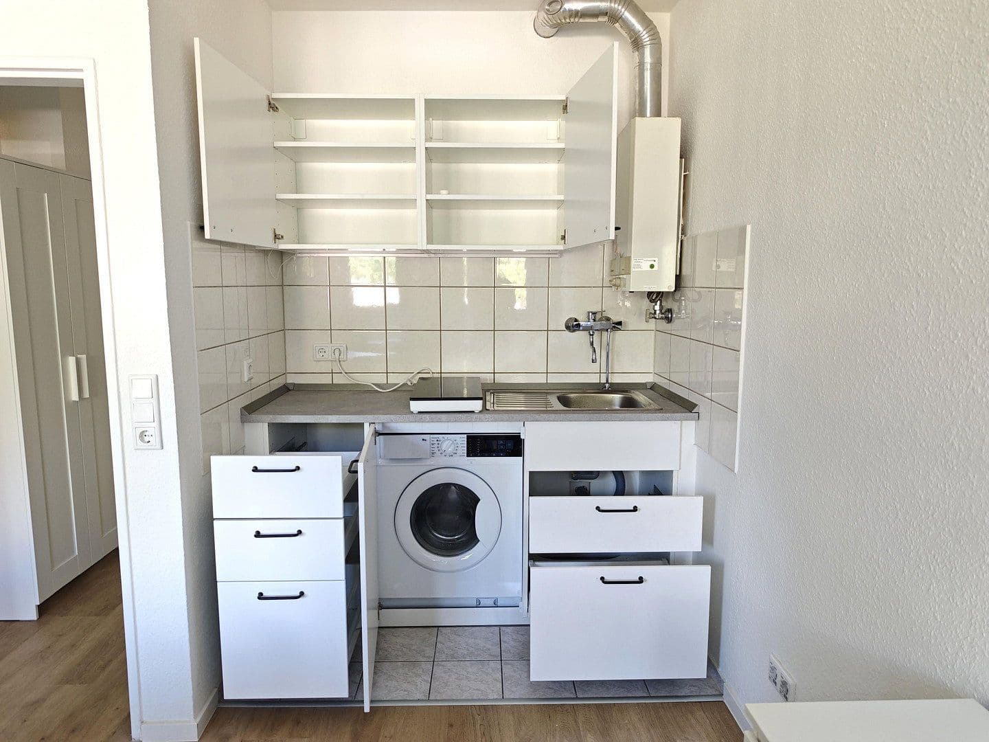 Prodej bytu 1+1 33 m², Augustaanlage 40, Mannheim, Bádensko-Württembersko Prodej bytu 1+1 33 m², Augustaanlage 40, Mannheim, Bádensko-Württembersko