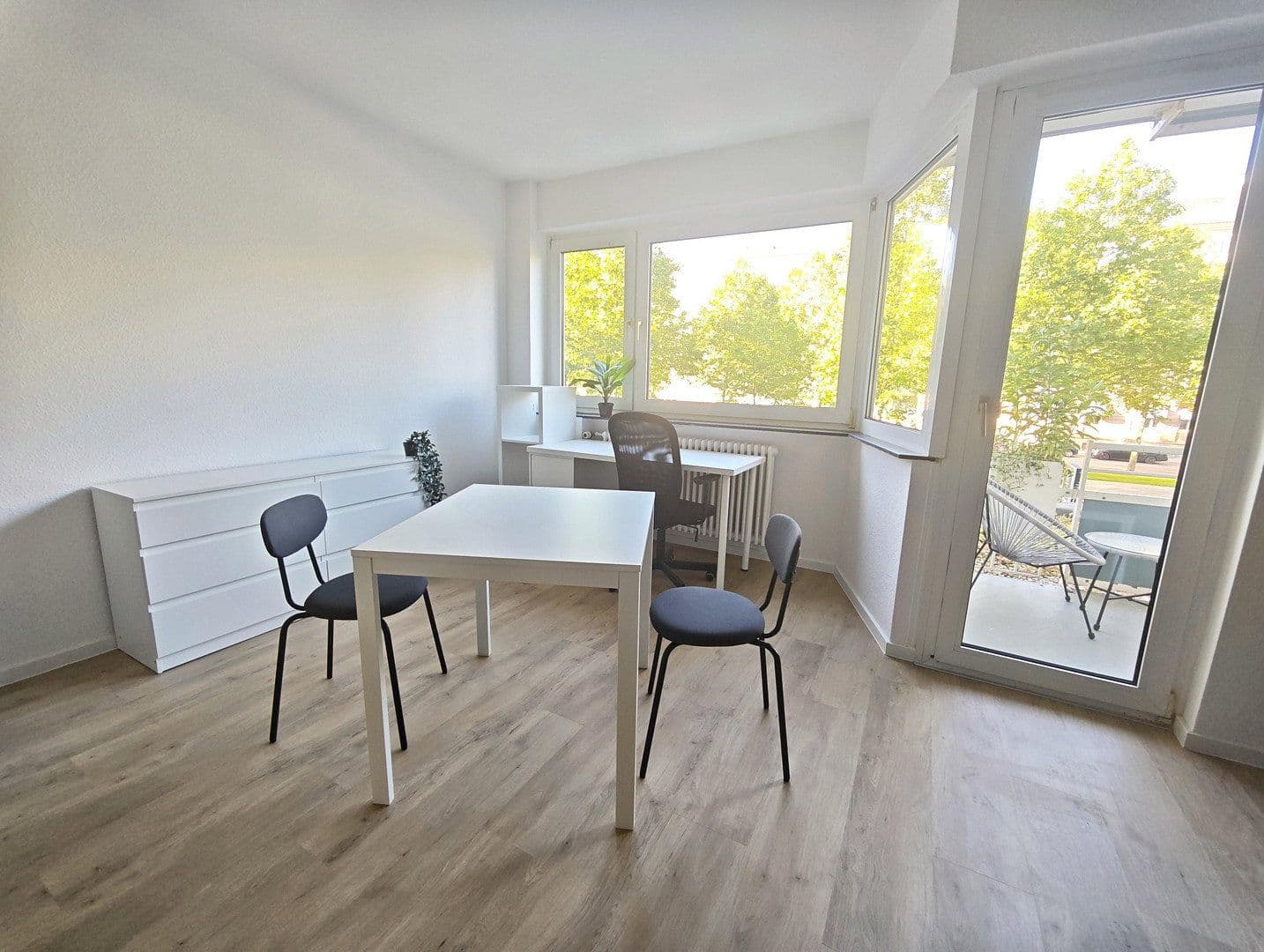 Prodej bytu 1+1 33 m², Augustaanlage 40, Mannheim, Bádensko-Württembersko Prodej bytu 1+1 33 m², Augustaanlage 40, Mannheim, Bádensko-Württembersko