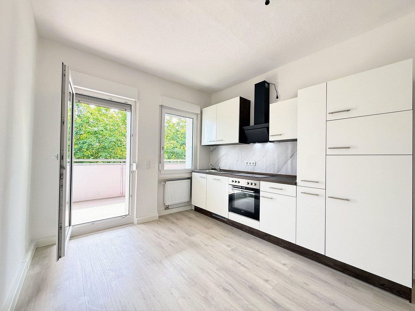 Prodej domu 478 m², pozemek 297 m², Nürnberger Str. 180, Fürth, Bavorsko Prodej domu 478 m², pozemek 297 m², Nürnberger Str. 180, Fürth, Bavorsko