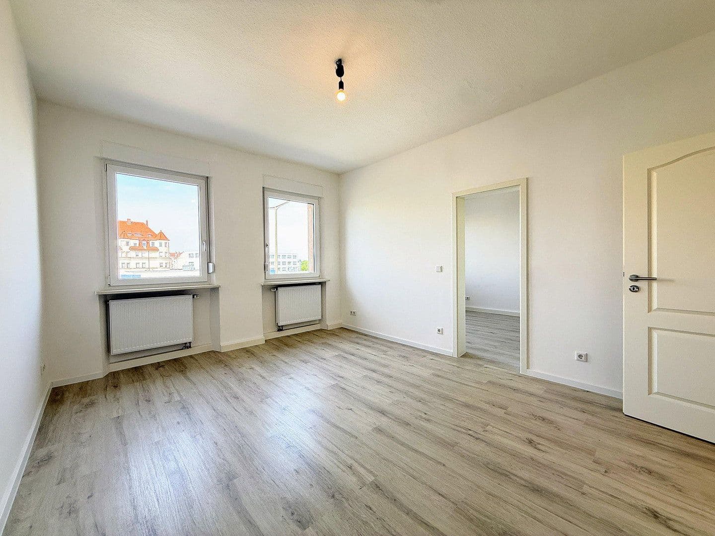 Prodej domu 478 m², pozemek 297 m², Nürnberger Str. 180, Fürth, Bavorsko Prodej domu 478 m², pozemek 297 m², Nürnberger Str. 180, Fürth, Bavorsko