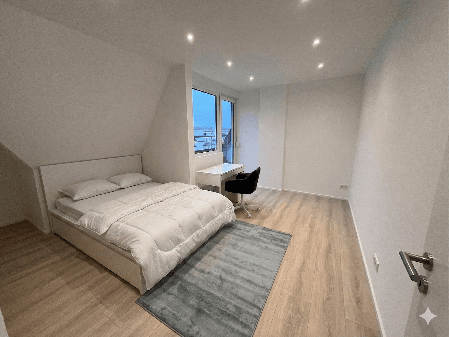 Prodej bytu 6+1 146 m², Stuttgart, Bádensko-Württembersko Prodej bytu 6+1 146 m², Stuttgart, Bádensko-Württembersko