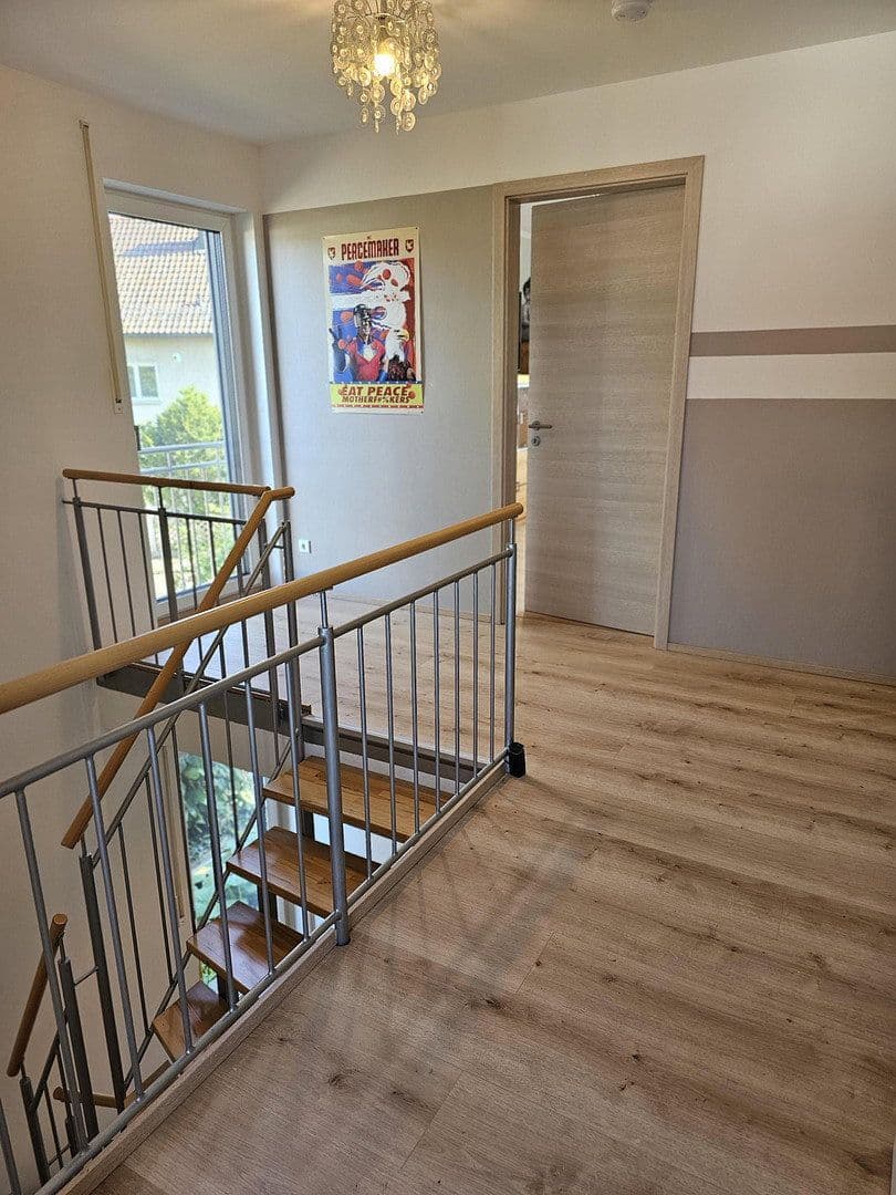 Prodej bytu 7+1 210 m², Burgthann, Bavorsko Prodej bytu 7+1 210 m², Burgthann, Bavorsko