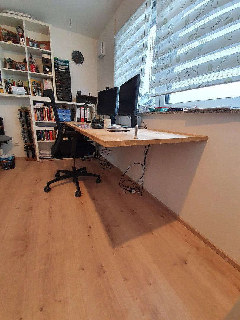 Prodej bytu 7+1 210 m², Burgthann, Bavorsko Prodej bytu 7+1 210 m², Burgthann, Bavorsko