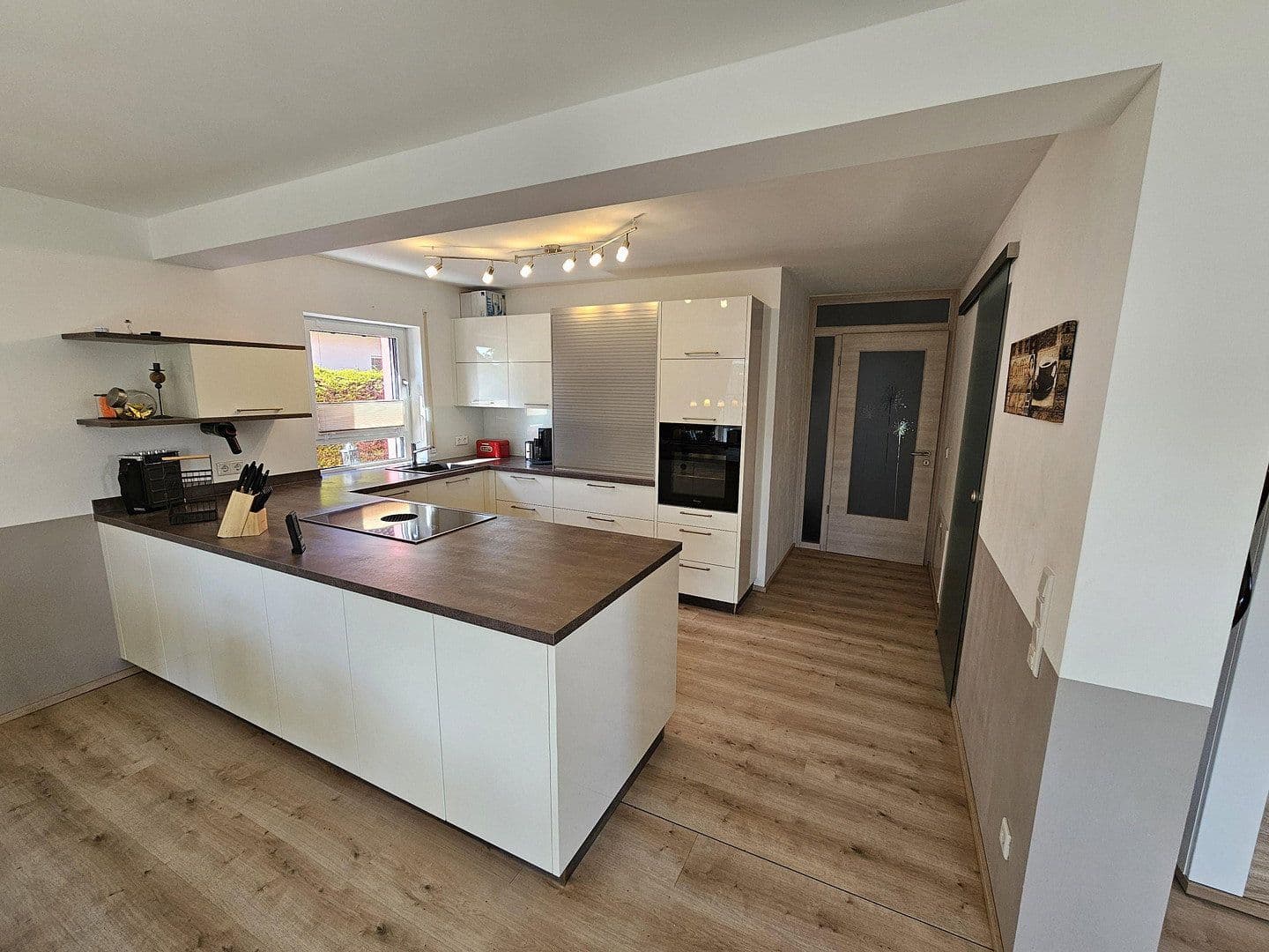 Prodej bytu 7+1 210 m², Burgthann, Bavorsko Prodej bytu 7+1 210 m², Burgthann, Bavorsko