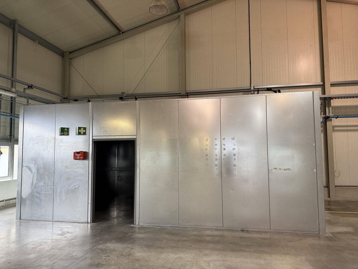 Pronájem nebytového prostoru 588 m², Mühllach 11, Röthenbach an der Pegnitz, Bavorsko Pronájem nebytového prostoru 588 m², Mühllach 11, Röthenbach an der Pegnitz, Bavorsko