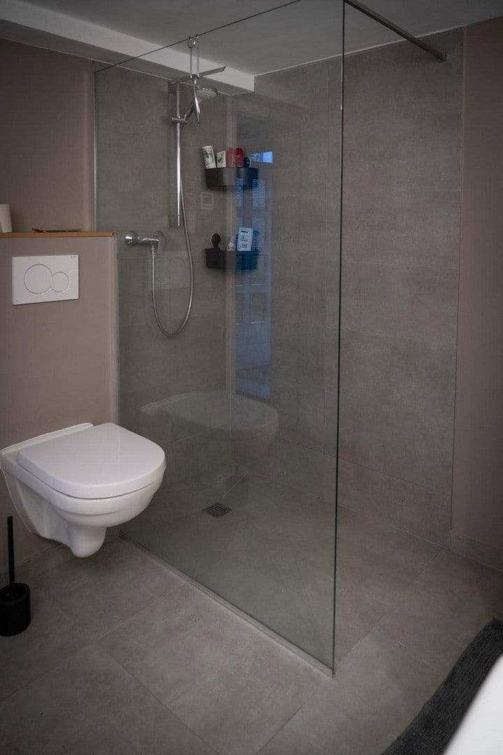 Prodej domu 180 m², pozemek 195 m², Frankfurt am Main, Hessen Prodej domu 180 m², pozemek 195 m², Frankfurt am Main, Hessen